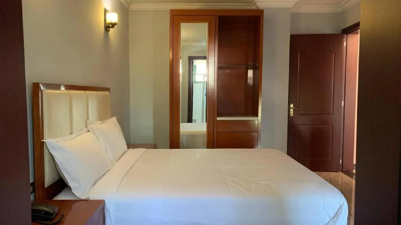 Golden Park Apartment Hotel أديس أبابا إثيوبيا